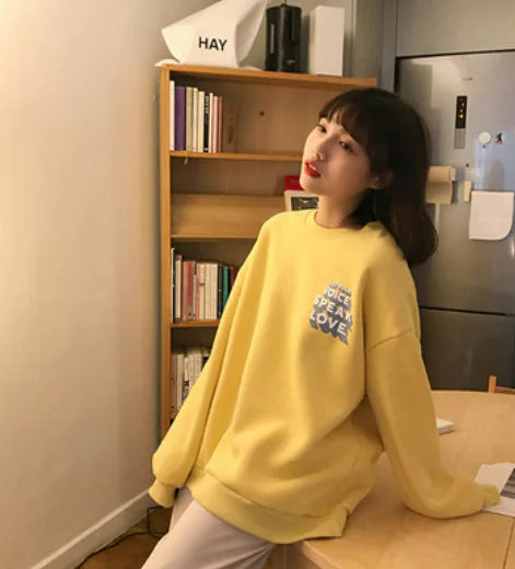 Thick Round Neck Sweatshirt for Women with Print