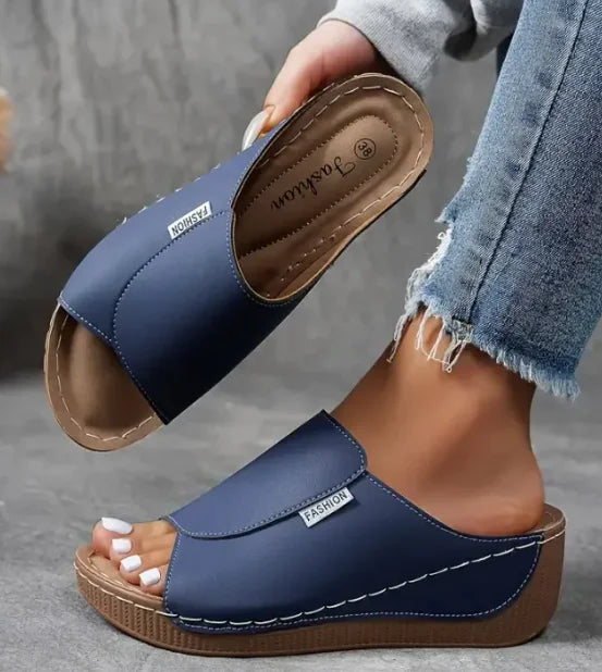 Comfortable Arch Support Slides - Women's Solid Sandals