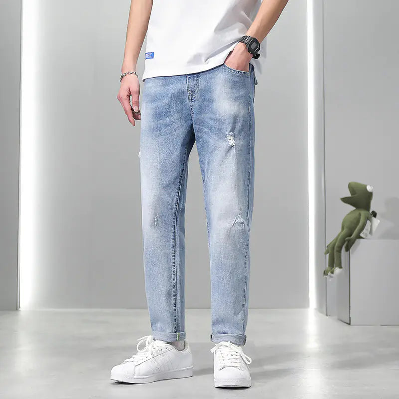 Simple Fashion Jeans for Men's Small Feet